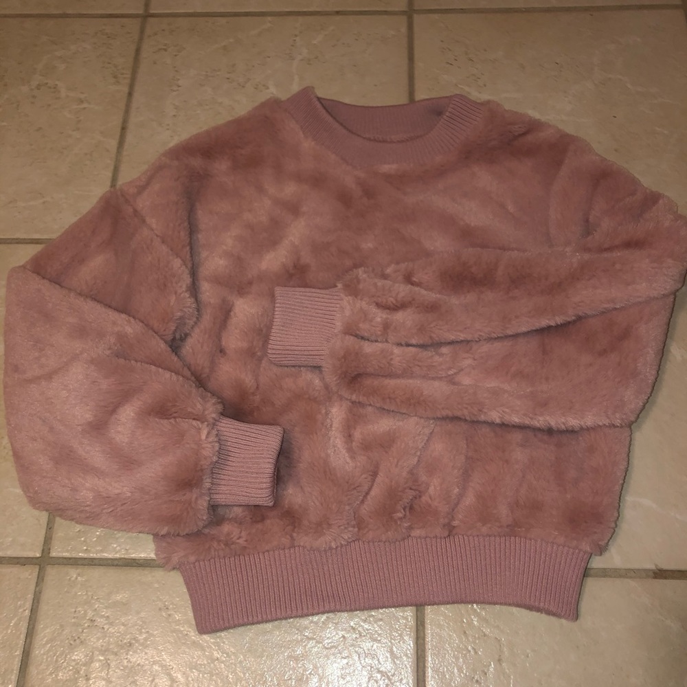 NWT. Plush pink sweater, slightly cropped length